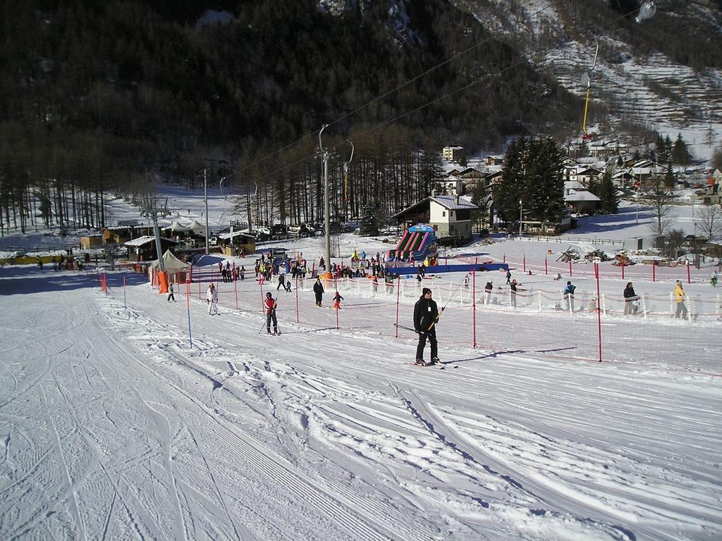 Mont Gele Hotel Ollomont Exterior foto